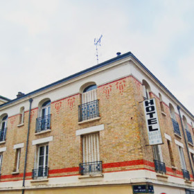 Le Home St Louis - Hôtel à Versailles